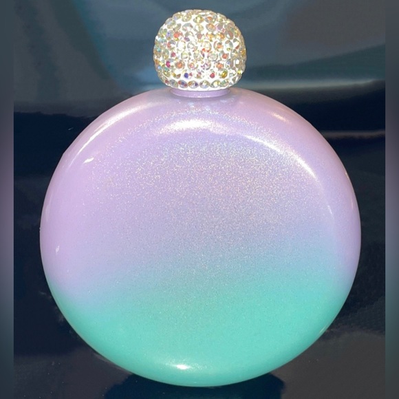 Alcohol flask - Picture 1 of 4